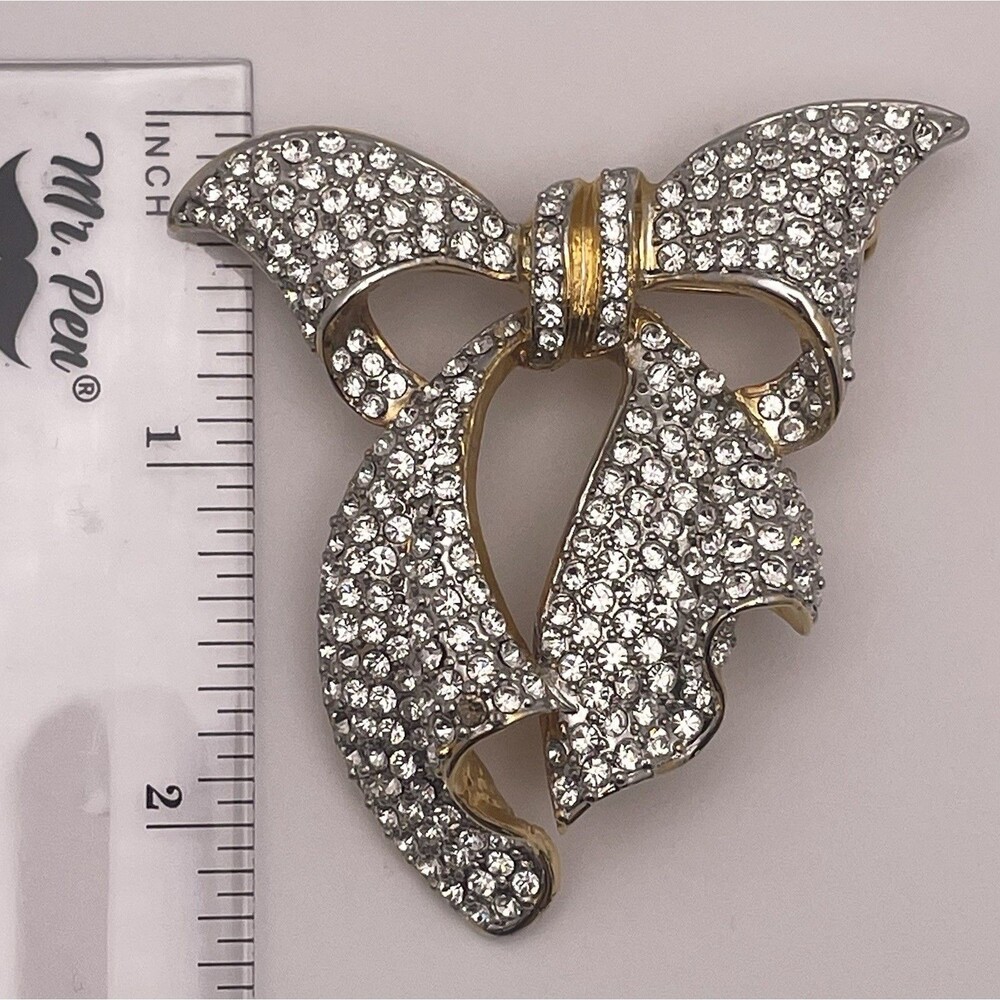 Sparkly Rhinestone Bow Gold Tone Brooch Pin - Picture 2 of 5